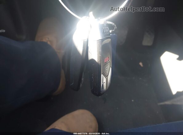 WA1ANAFY3K2114715 2019 AUDI Q5 Белый Вид панели приборов