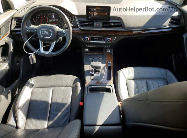 WA1ANAFY8J2103076 2018 AUDI Q5 Черный Вид панели приборов