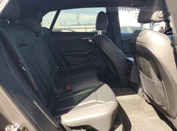 WA1AVAF10KD010531 2019 AUDI Q8 Gray Սալոնի հետևի տեսք