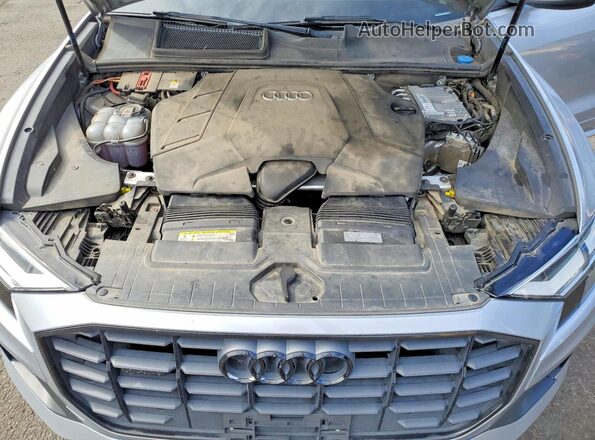 WA1AVAF11KD017312 2019 AUDI Q8 Серебряный Вид задней части салона