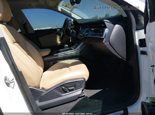 WA1AVAF13KD011012 2019 AUDI Q8 White Вид салону спереду