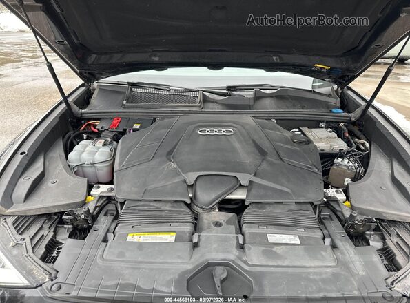 WA1AVAF1XKD009869 2019 AUDI Q8 Black Widok z tyłu