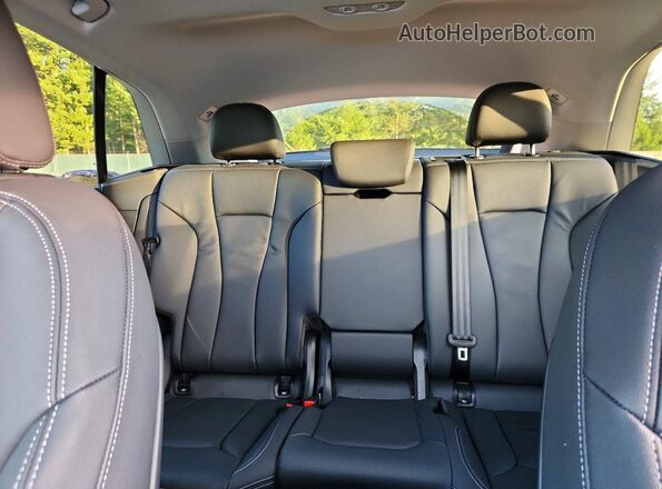 WA1AVBF11PD033748 2023 AUDI Q8 White უკანა სავარძლების ხედი