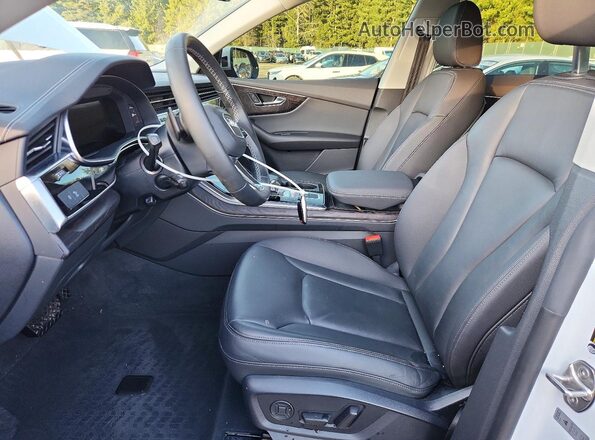 WA1AVBF11PD033748 2023 AUDI Q8 White წინა სალონის ხედი