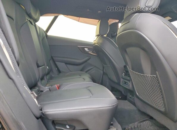 WA1AVBF19SD015684 2025 AUDI Q8 Black Widok wnętrza z tyłu