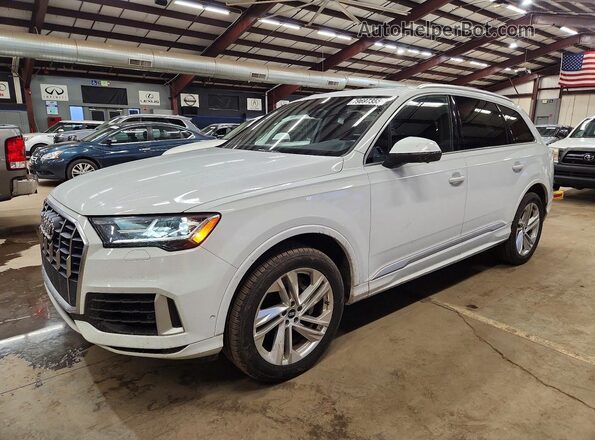 WA1AXAF77MD025738 2021 AUDI Q7 Белый Передняя левая четверть
