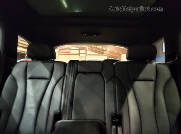 WA1AXAF77MD025738 2021 AUDI Q7 Белый Вид задних сидений