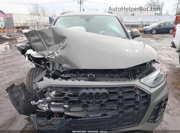 WA1B4AFY3R2025258 2024 AUDI SQ5 Серый Вид задней части салона