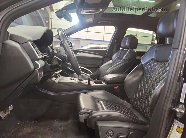 WA1B4AFY5K2091414 2019 AUDI SQ5 Синий Вид салона спереди