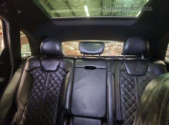 WA1B4AFY5K2091414 2019 AUDI SQ5 Синий Вид задних сидений