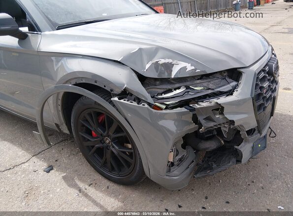 WA1B4AFY5M2021950 2021 AUDI SQ5 Gray Widok z przodu