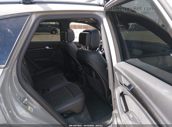 WA1B4AFY5M2021950 2021 AUDI SQ5 Gray Widok naklejki z numerem VIN