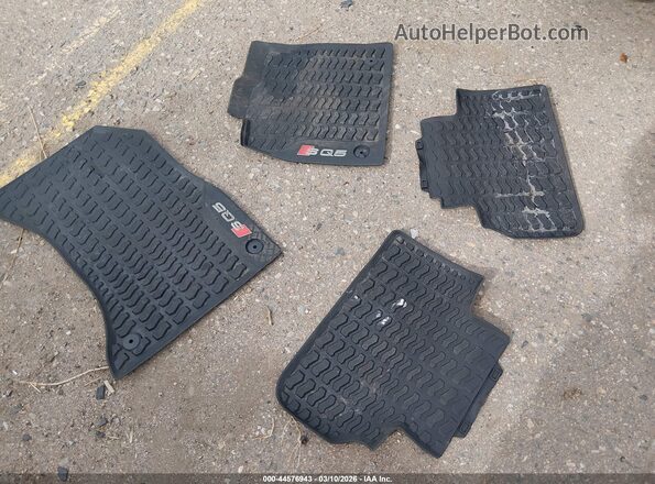 WA1B4AFY5M2021950 2021 AUDI SQ5 Gray 