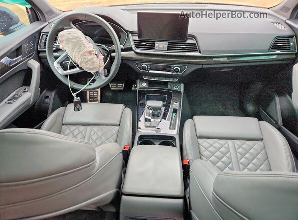 WA1B4AFY6S2015023 2025 AUDI SQ5 Черный Вид панели приборов