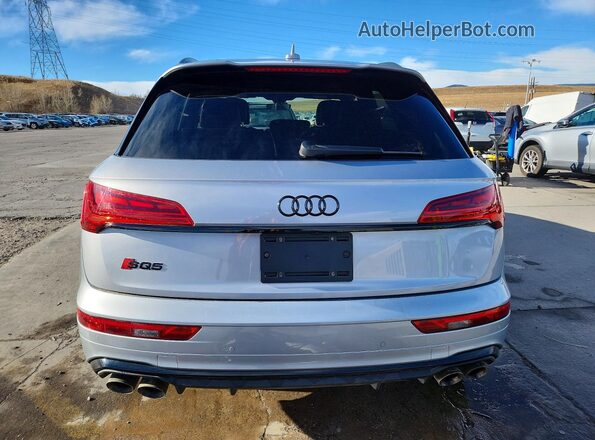 WA1B4AFY8N2029154 2022 AUDI SQ5 Silver Widok z tyłu