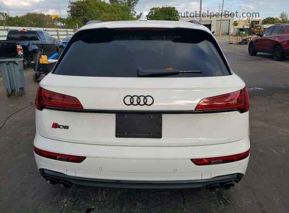 WA1B4AFYXR2007226 2024 AUDI SQ5 White Rear view