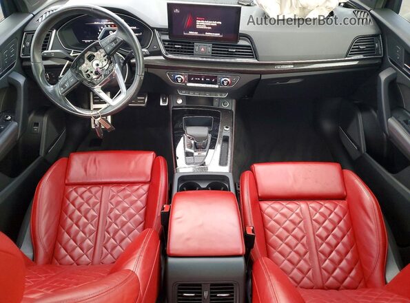 WA1B4AFYXR2007226 2024 AUDI SQ5 White Dashboard view