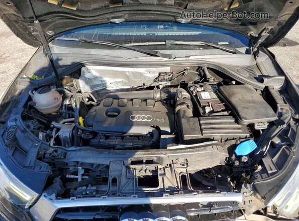 WA1BCCFS2HR009858 2017 AUDI Q3 Черный Вид подкапотного пространства