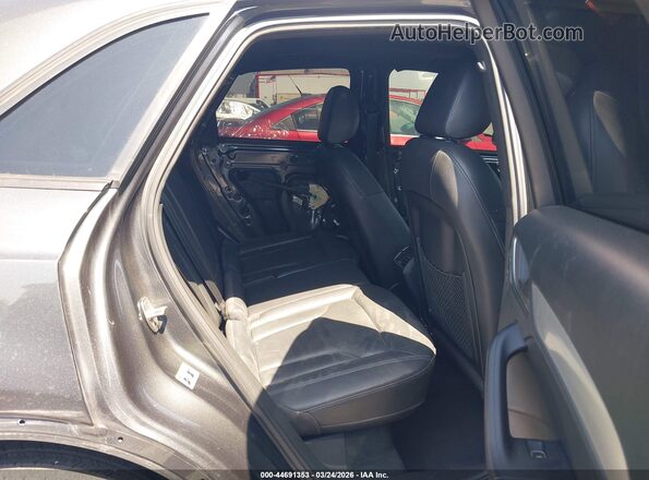 WA1BCCFS3JR020163 2018 AUDI Q3 Gray VIN კოდის სტიკერის ხედი