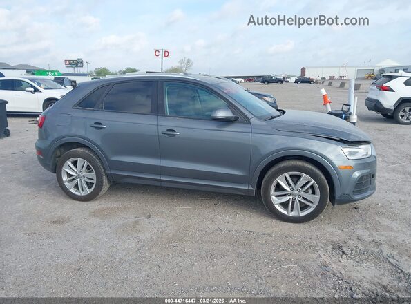 WA1BCCFS9HR011185 2017 AUDI Q3 Gray Widok wnętrza z tyłu