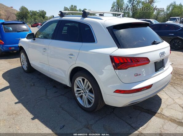 WA1BNAFY5K2042999 2019 AUDI Q5 Белый Задняя левая четверть