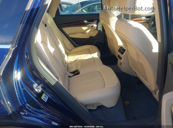 WA1BNAFY9J2000477 2018 AUDI Q5 Синий Вид наклейки с VIN-кодом