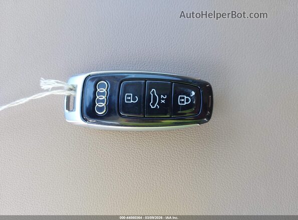 WA1BVBF11SD019099 2025 AUDI Q8 Gray Widok deski rozdzielczej