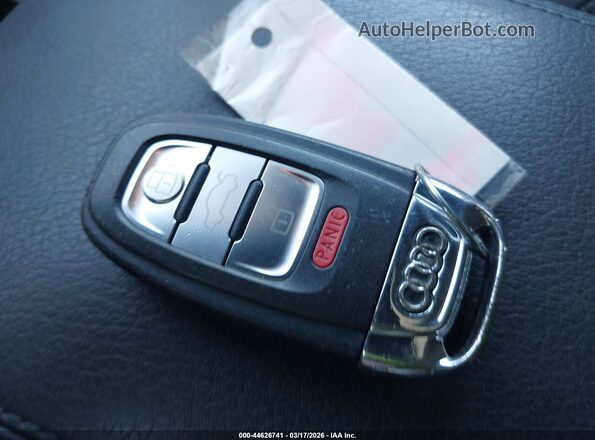 WA1C2AFP1HA078501 2017 AUDI Q5 Белый Вид панели приборов