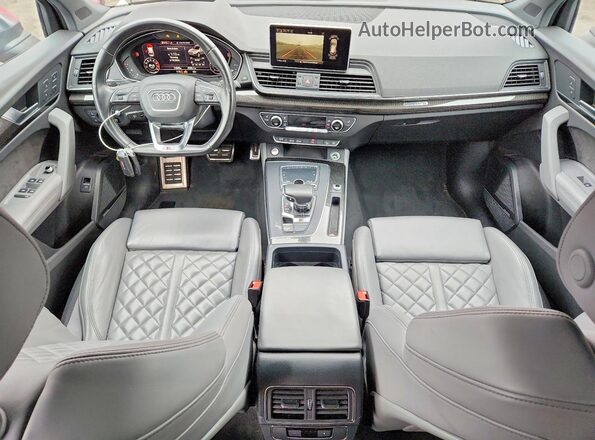 WA1C4AFY8J2050651 2018 AUDI SQ5 Красный Вид панели приборов