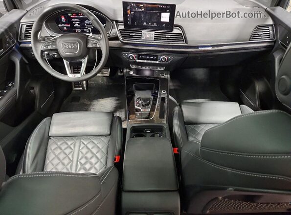 WA1C4AFY8R2037555 2024 AUDI SQ5 Черный Вид панели приборов