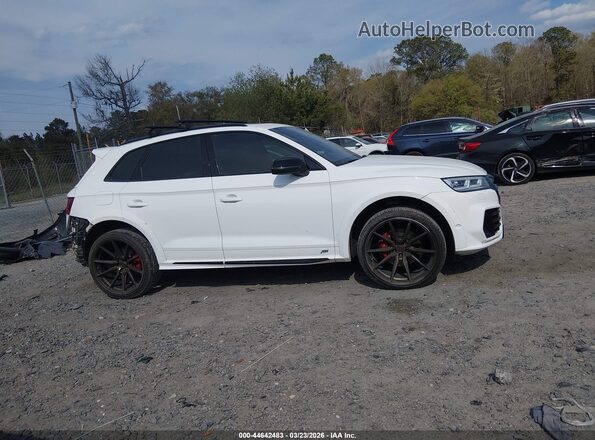 WA1C4AFY9K2083756 2019 AUDI SQ5 Белый Вид задней части салона