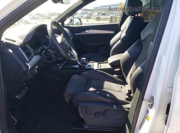 WA1C4AFY9M2045477 2021 AUDI SQ5 Белый Вид салона спереди