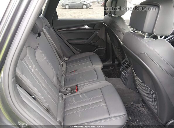 WA1C4BFY5R2073368 2024 AUDI SQ5 Серый Вид наклейки с VIN-кодом
