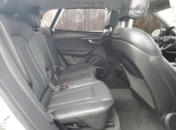 WA1CVBF10ND022892 2022 AUDI Q8 Белый Вид задней части салона