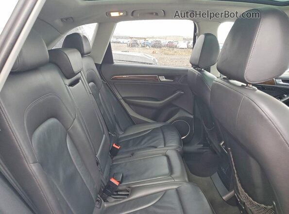 WA1D7AFP4HA067840 2017 AUDI Q5 White Vista interior trasera