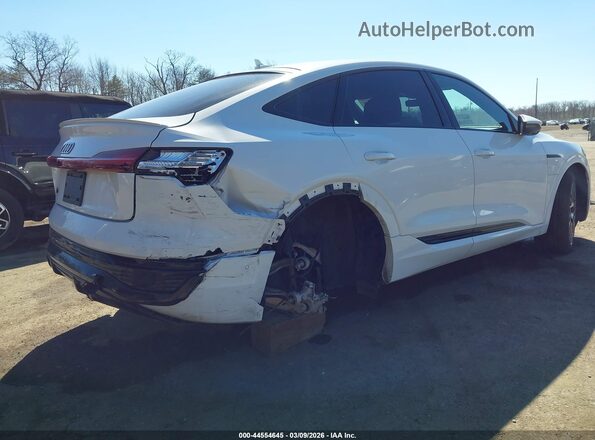 WA1DABGE3RB060698 2024 AUDI Q8 E-TRON White წინა ხედი