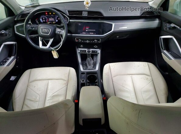 WA1DECF30N1005409 2022 AUDI Q3 White Widok deski rozdzielczej