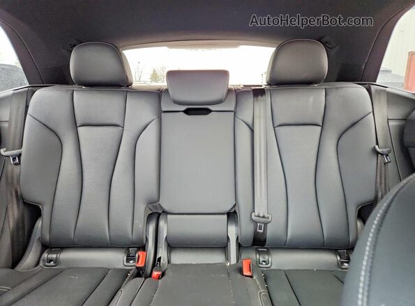 WA1DVBF13ND014869 2022 AUDI Q8 Black Widok tylnych siedzeń