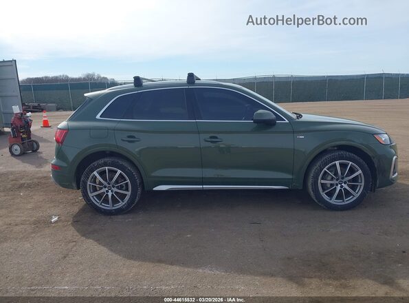 WA1E2AFY6M2092612 2021 AUDI Q5 Зеленый Вид задней части салона