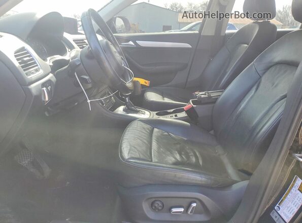 WA1ECCFS5HR014825 2017 AUDI Q3 Black Widok wnętrza z przodu