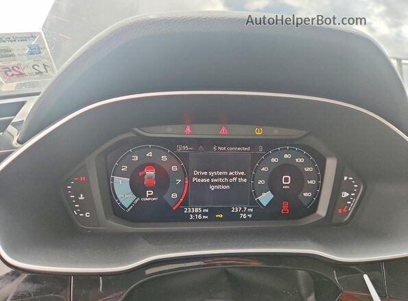 WA1EECF33R1025129 2024 AUDI Q3 Черный Вид щитка приборов
