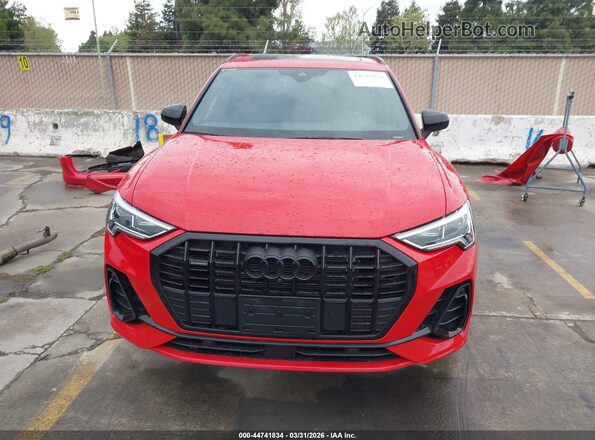 WA1EECF33S1074918 2025 AUDI Q3 Красный Вид задней части салона
