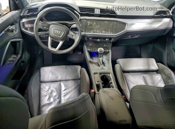 WA1EEDF31R1070995 2024 AUDI Q3 Белый Вид панели приборов