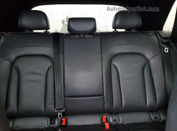 WA1EFCFS0GR022269 2016 AUDI Q3 Синий Вид задних сидений