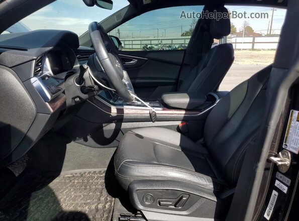 WA1EVAF13KD018382 2019 AUDI Q8 Black Widok wnętrza z przodu
