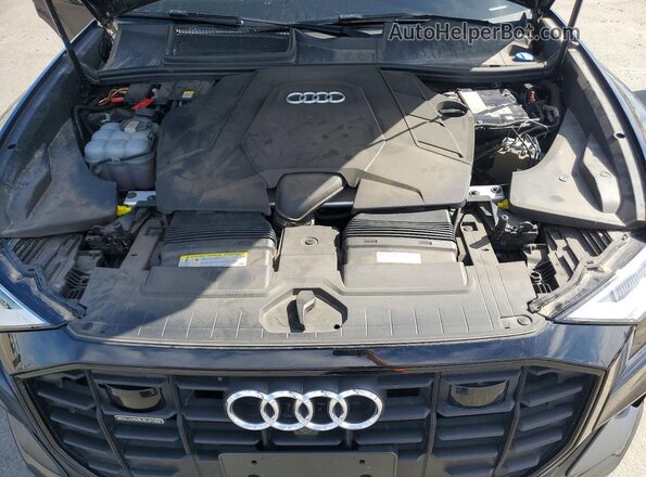 WA1EVAF13KD018382 2019 AUDI Q8 Black Widok komory silnika