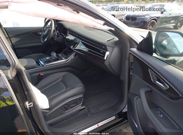 WA1EVBF10PD007126 2023 AUDI Q8 Black Вид салону спереду