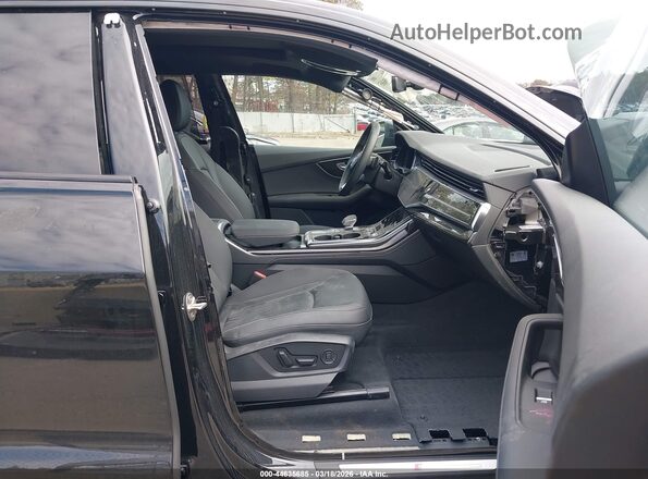 WA1EVBF15SD037442 2025 AUDI Q8 Черный Вид салона спереди