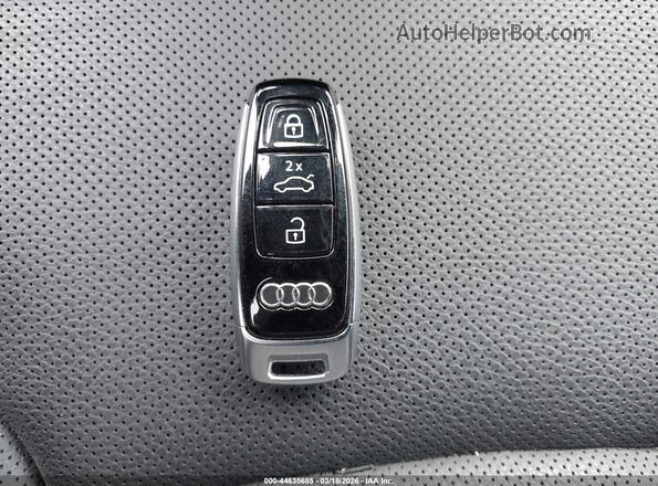 WA1EVBF15SD037442 2025 AUDI Q8 Черный Вид панели приборов