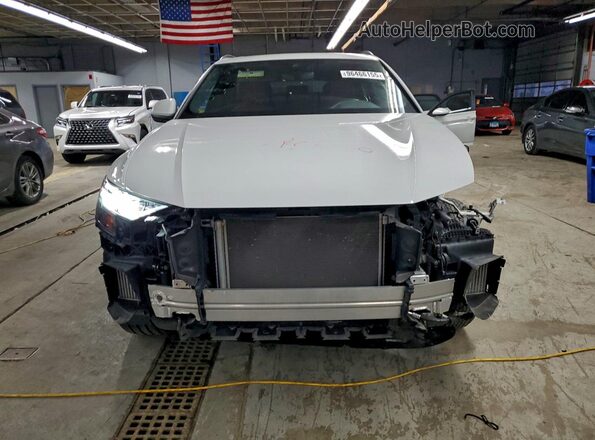 WA1EVBF18ND034667 2022 AUDI Q8 Белый Вид спереди